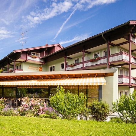 באד אנדורף Stroebinger Hof - Therme Wellness Resort מראה חיצוני תמונה