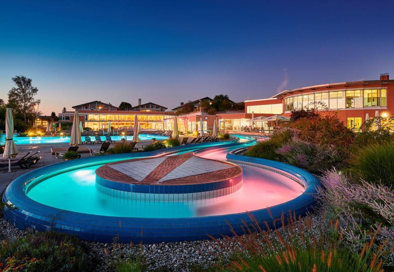 באד אנדורף Stroebinger Hof - Therme Wellness Resort מראה חיצוני תמונה
