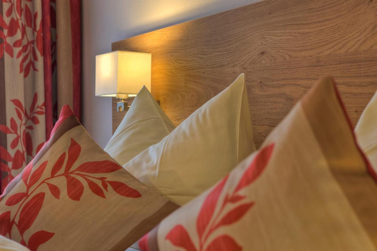 באד אנדורף Stroebinger Hof - Therme Wellness Resort מראה חיצוני תמונה