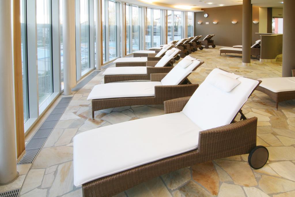 באד אנדורף Stroebinger Hof - Therme Wellness Resort מראה חיצוני תמונה