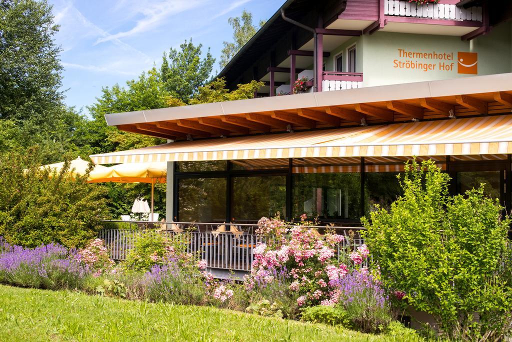 באד אנדורף Stroebinger Hof - Therme Wellness Resort מראה חיצוני תמונה