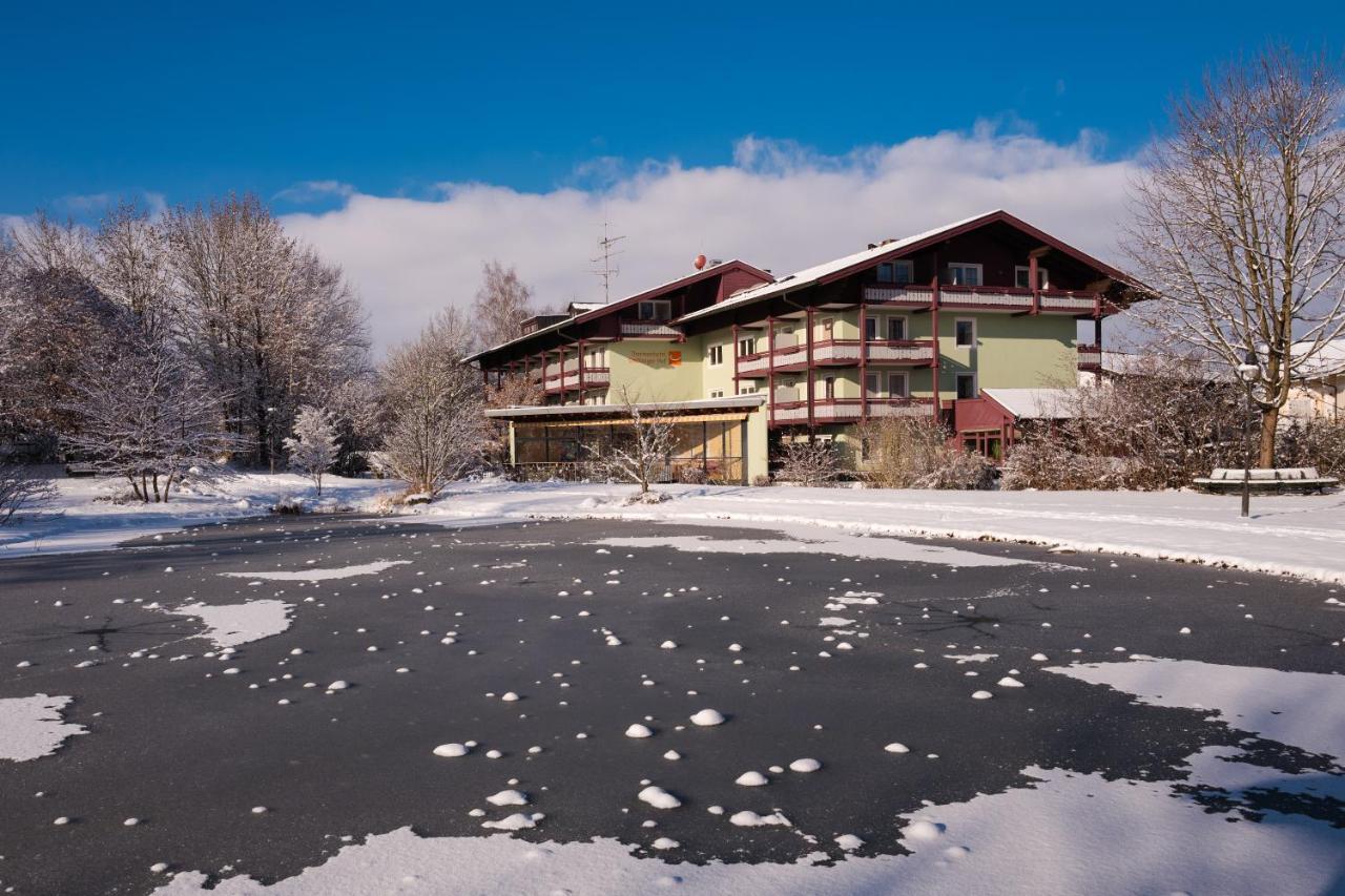 באד אנדורף Stroebinger Hof - Therme Wellness Resort מראה חיצוני תמונה